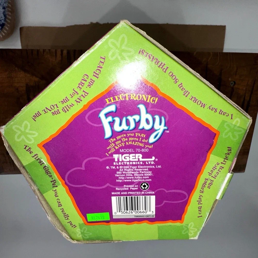 Vintage 1998 Furby Electronic Toy NIB – Gray & Pink w/ Black Dots Rare 70-800‎